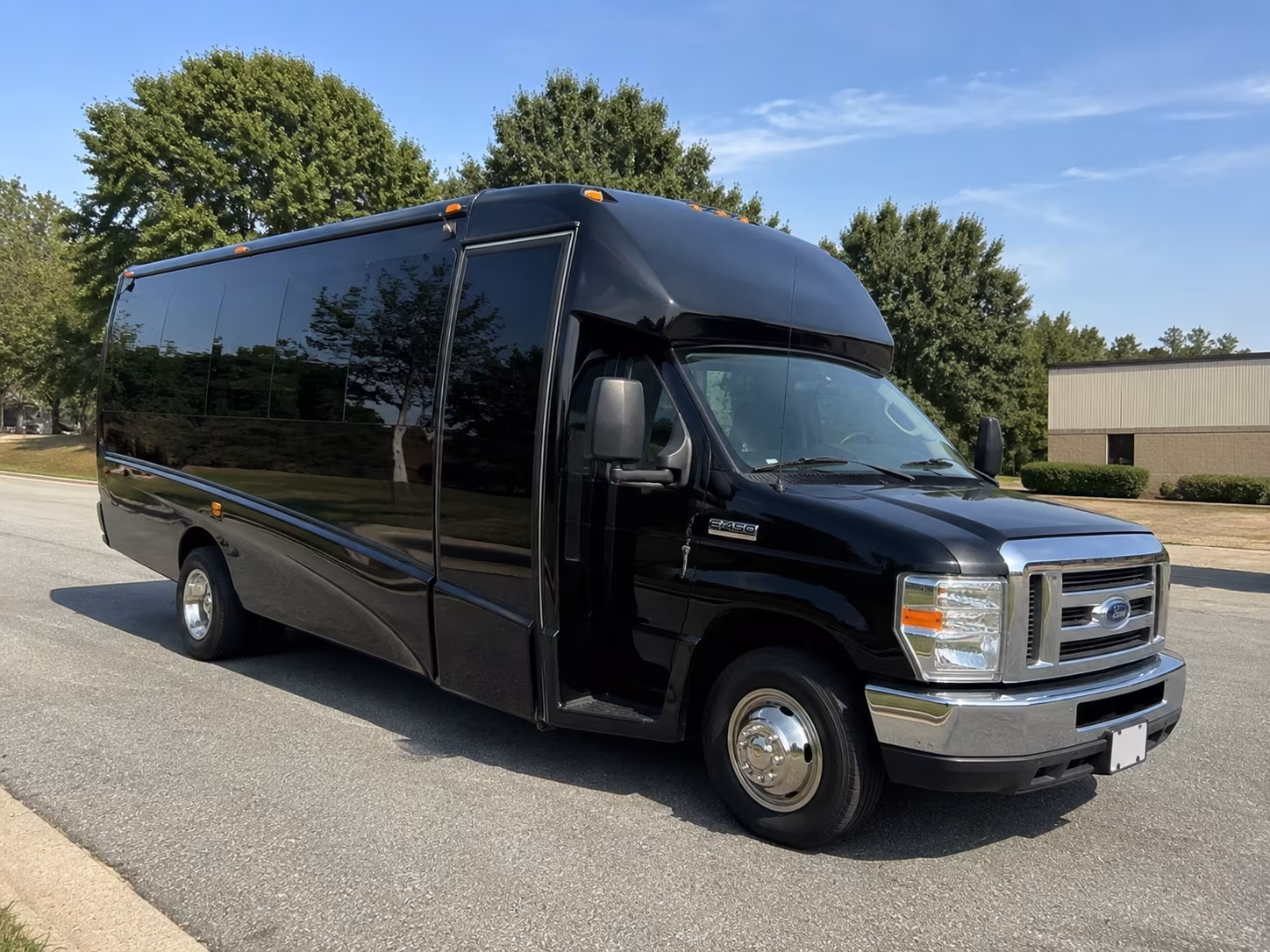 airport transfers to ewr jfk and lga for business travelers