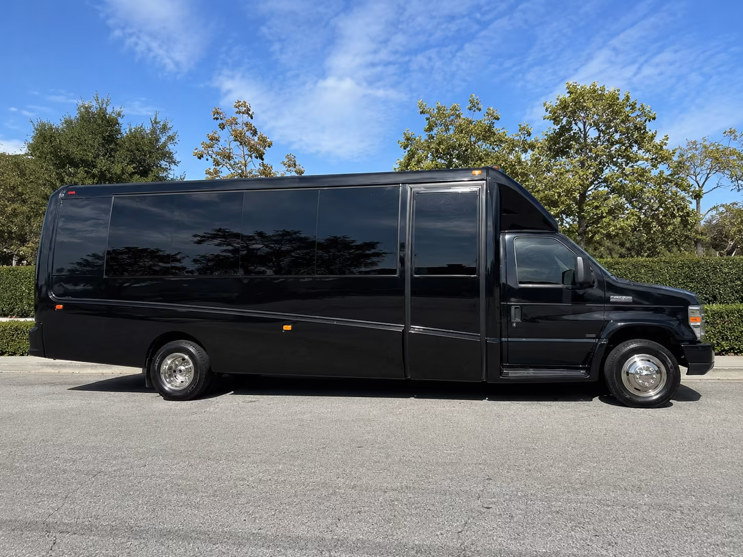 daily employee shuttle service between jersey city and manhattan