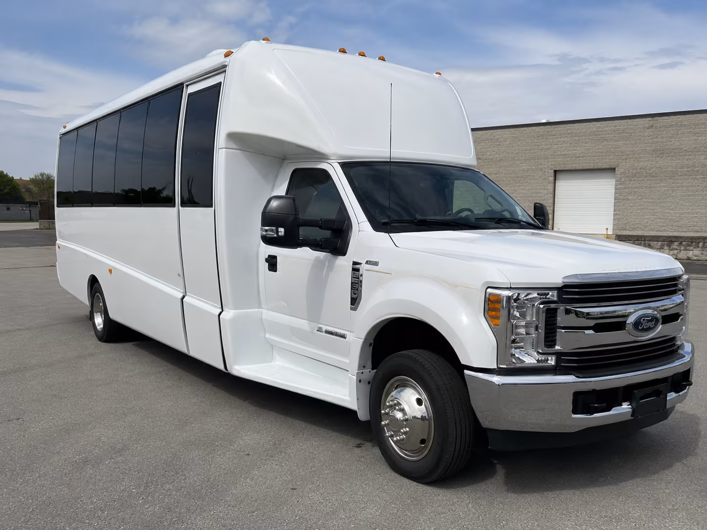 paterson book charter bus rentals for corporate travel in paterson
